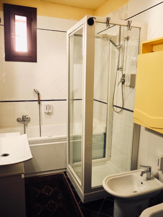 Dame 4 Apartman Bologna Kültér fotó